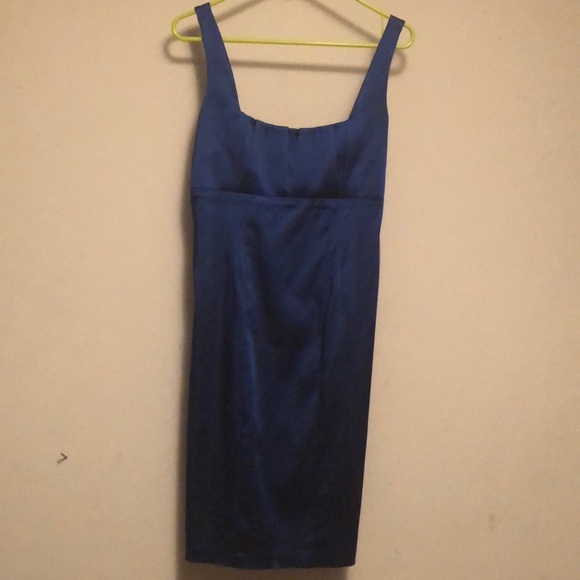 Beautiful Calvin Klein Dress - Picture 3 of 4